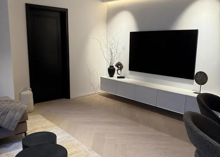 Innenstadt-loft Mit Terrassen-oase Lägenhet *
